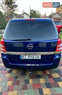 Минивэн Opel Zafira 2008 в 