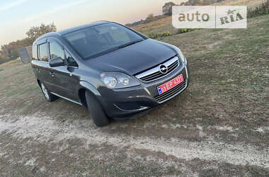 Мінівен Opel Zafira 2011 в Чернігові