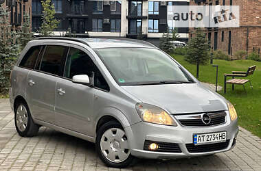 Минивэн Opel Zafira 2007 в Ивано-Франковске