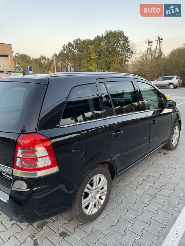 Минивэн Opel Zafira 2013 в Коломые