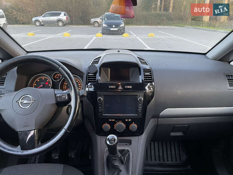 Минивэн Opel Zafira 2013 в Коломые