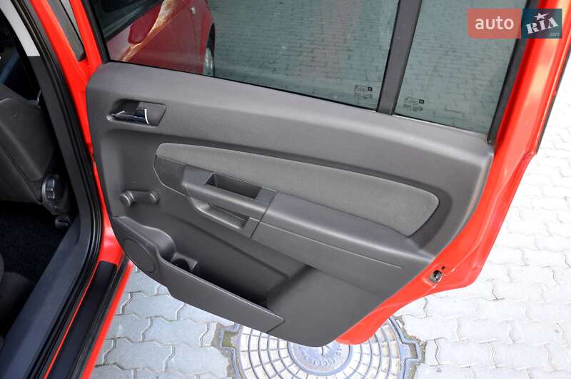 Минивэн Opel Zafira 2006 в Львове