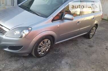 Мінівен Opel Zafira 2010 в Луцьку