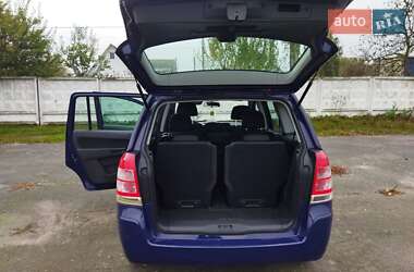 Минивэн Opel Zafira 2011 в Звягеле