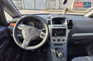 Минивэн Opel Zafira 2008 в 