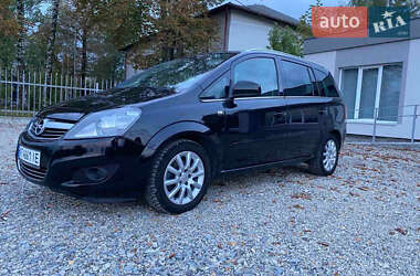 Мінівен Opel Zafira 2010 в Надвірній