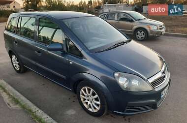 Минивэн Opel Zafira 2006 в Киеве