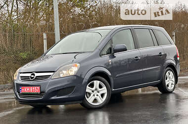 Минивэн Opel Zafira 2010 в Виннице