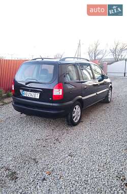 Минивэн Opel Zafira 2003 в Бучаче