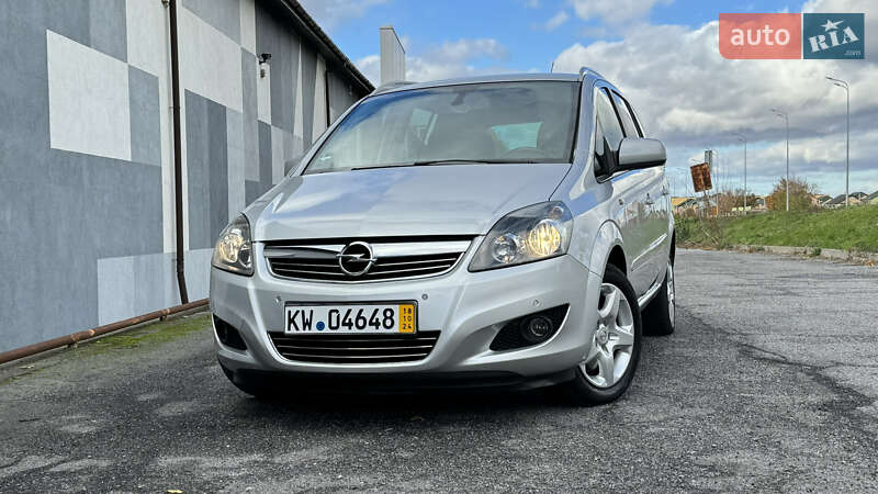 Минивэн Opel Zafira 2011 в Виннице