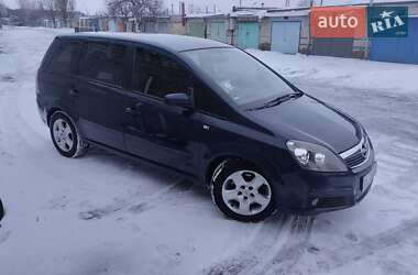 Минивэн Opel Zafira 2006 в Вараше