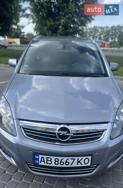 Минивэн Opel Zafira 2011 в Виннице