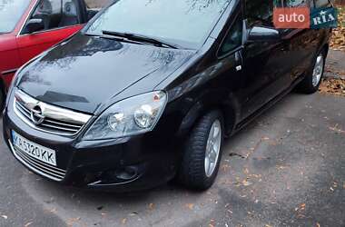 Мінівен Opel Zafira 2012 в Києві