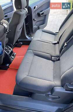 Минивэн Opel Zafira 2006 в 