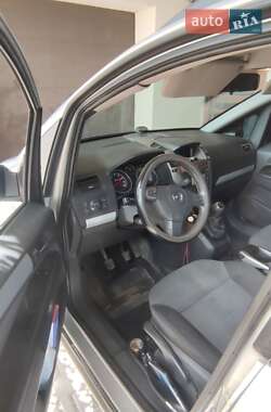 Минивэн Opel Zafira 2006 в 
