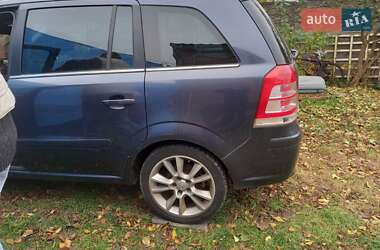 Минивэн Opel Zafira 2008 в 