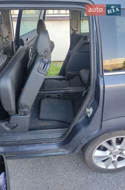 Минивэн Opel Zafira 2008 в 