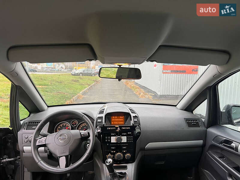 Минивэн Opel Zafira 2012 в Киеве фото 15 Минивэн Opel Zafira 2012 в Киеве