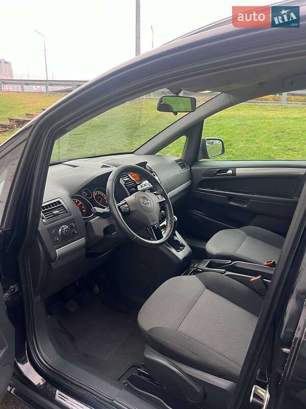 Минивэн Opel Zafira 2012 в Киеве фото 18 Минивэн Opel Zafira 2012 в Киеве