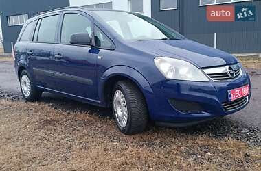 Мінівен Opel Zafira 2010 в Нововолинську