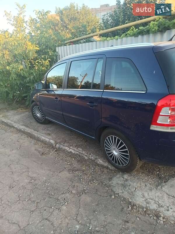 Мінівен Opel Zafira 2010 в Краматорську фото 4 Мінівен Opel Zafira 2010 в Краматорську