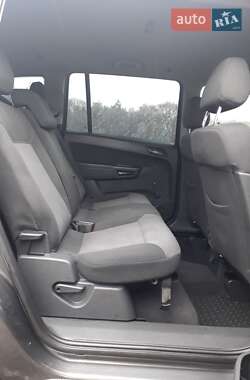 Минивэн Opel Zafira 2008 в 