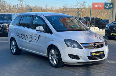 Минивэн Opel Zafira 2011 в Черновцах