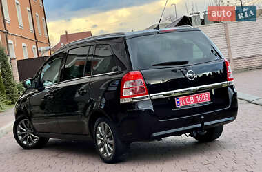 Минивэн Opel Zafira 2010 в Стрые