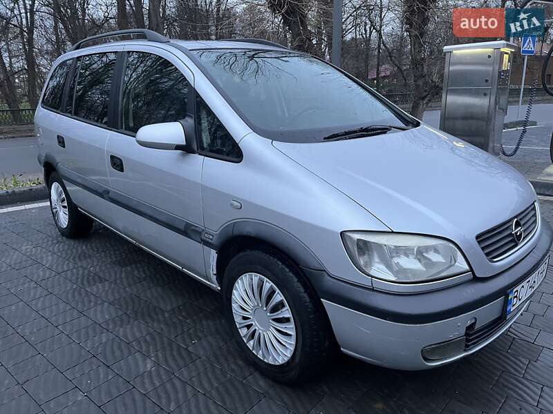 Минивэн Opel Zafira 2002 в Самборе