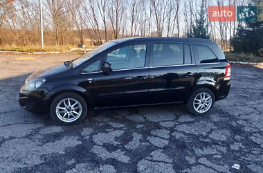 Минивэн Opel Zafira 2010 в Радивилове