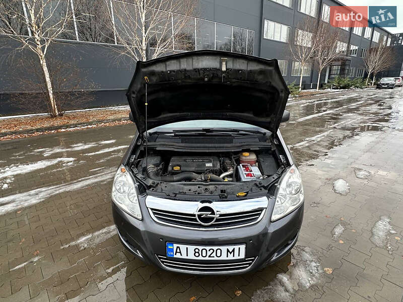 Минивэн Opel Zafira 2011 в Белой Церкви