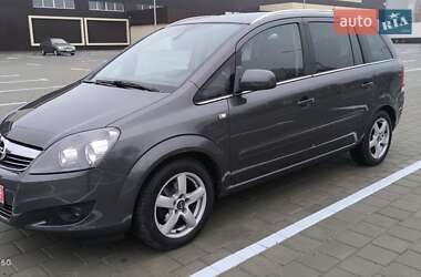 Минивэн Opel Zafira 2011 в Черкассах