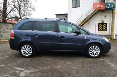 Мінівен Opel Zafira 2010 в Ромнах