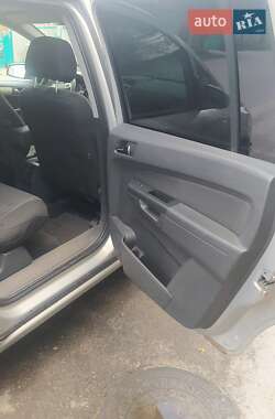 Минивэн Opel Zafira 2008 в 