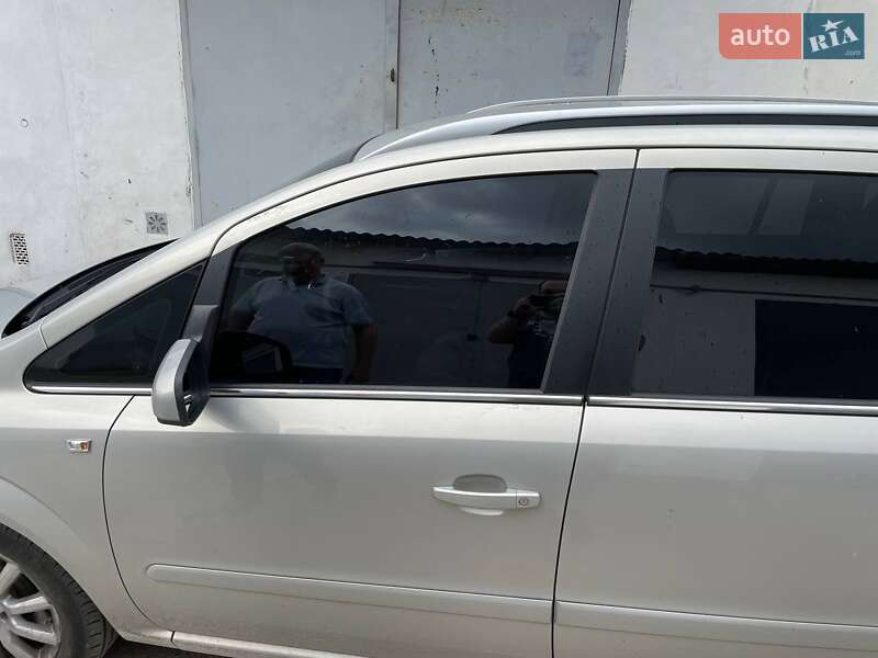 Opel Zafira 2006