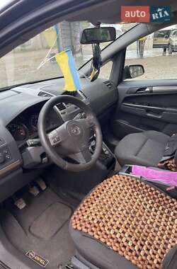 Мінівен Opel Zafira 2005 в Кегичівці