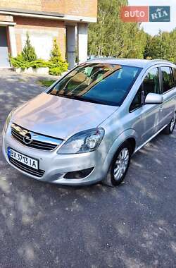 Минивэн Opel Zafira 2012 в Каменец-Подольском