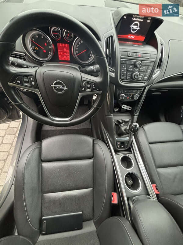 Минивэн Opel Zafira 2015 в Львове