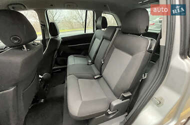 Минивэн Opel Zafira 2008 в 