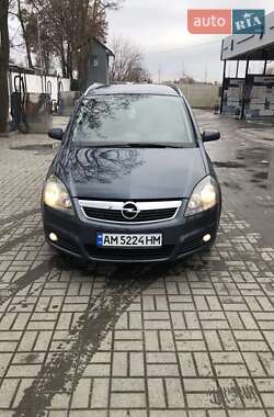 Мінівен Opel Zafira 2007 в Рівному