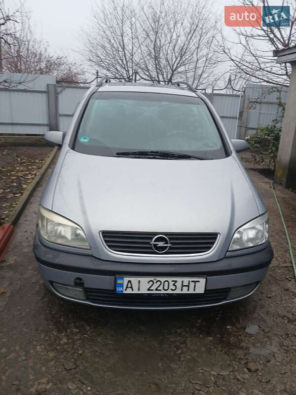 Мінівен Opel Zafira 2000 в Обухові