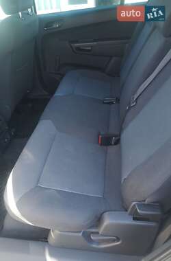 Минивэн Opel Zafira 2012 в 
