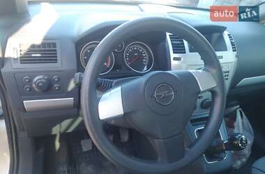 Минивэн Opel Zafira 2012 в 