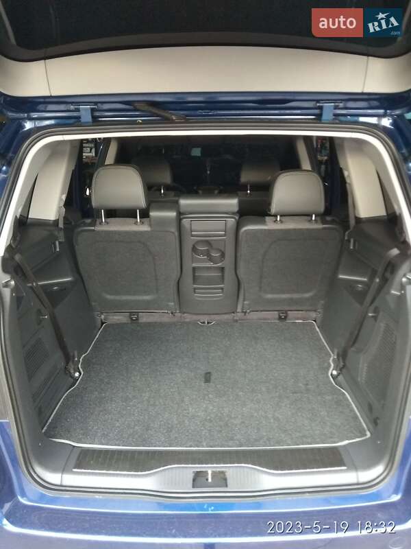 Минивэн Opel Zafira 2009 в Лохвице