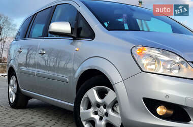 Мінівен Opel Zafira 2011 в Стрию