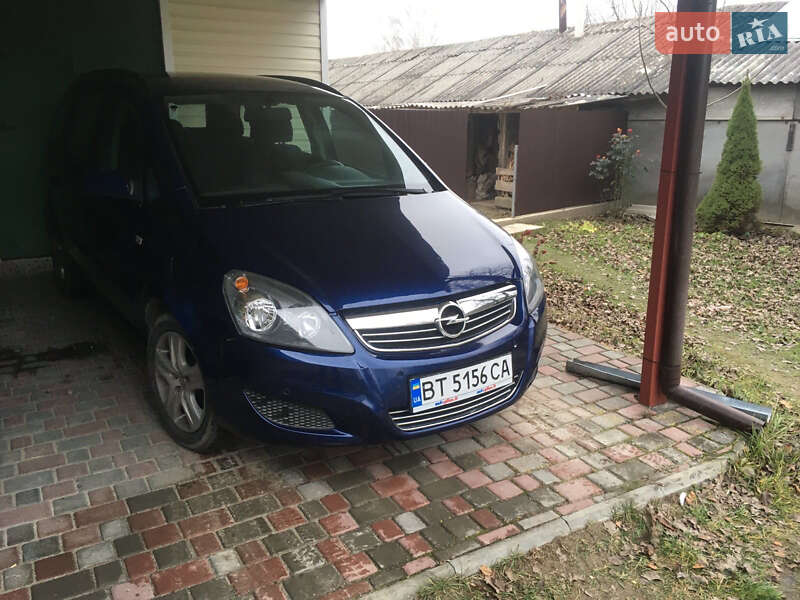 Мінівен Opel Zafira 2008 в Ізяславі