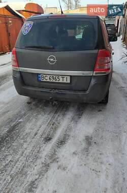 Минивэн Opel Zafira 2011 в Львове