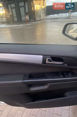 Мінівен Opel Zafira 2005 в 