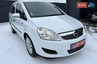 Мінівен Opel Zafira 2010 в Полтаві