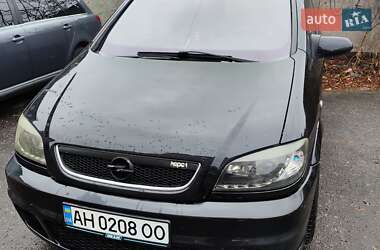 Мінівен Opel Zafira 2002 в Добропіллі